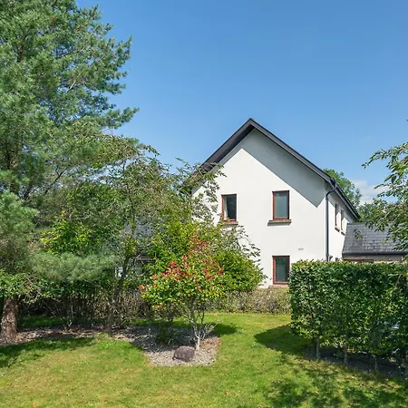 Kenmare Home Sleeps 8 With Use Of Hotel Pool