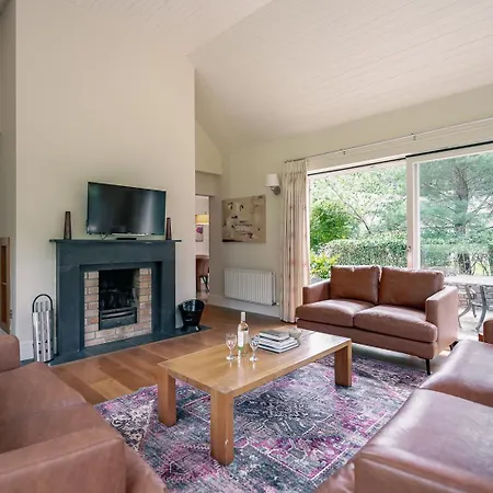 Kenmare Home Sleeps 8 With Use Of Hotel Pool Kenmare